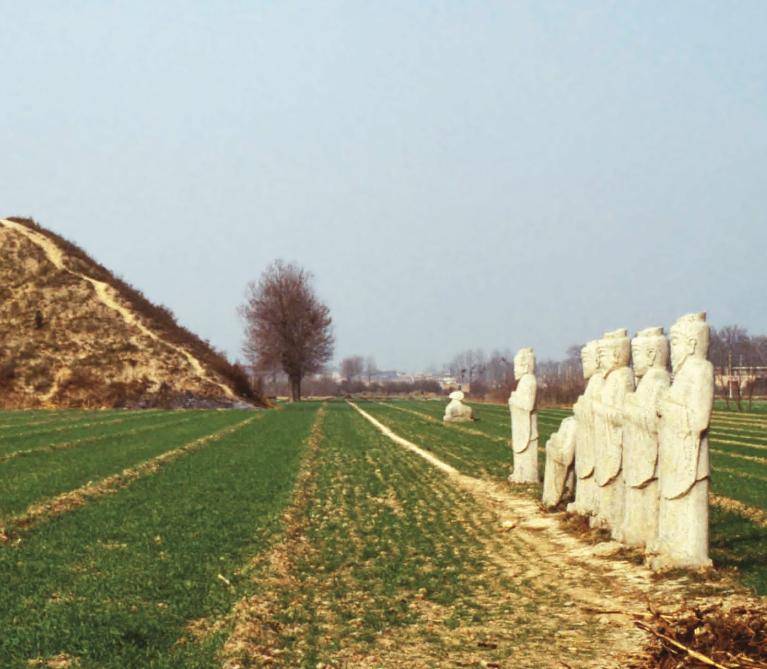 Photo of Shunling Mausoleum, tomb of Yang Shi
