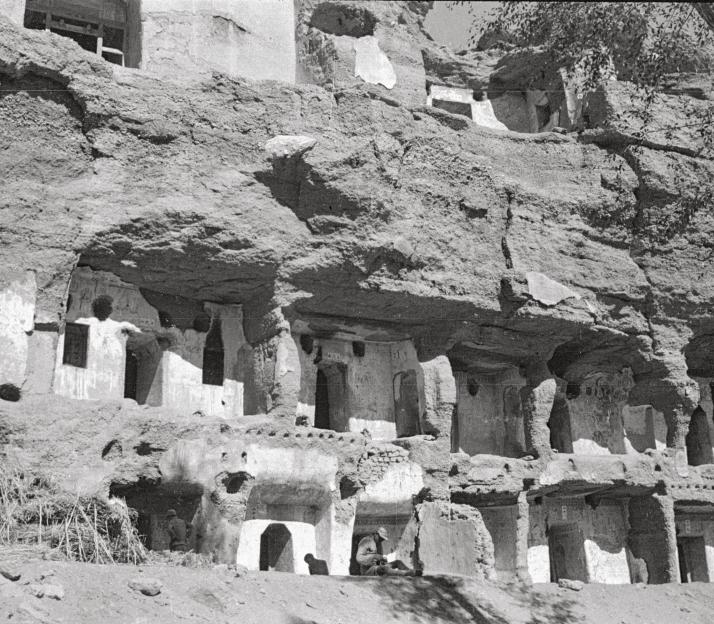 Mogao Cliff. Lo Archive photograph